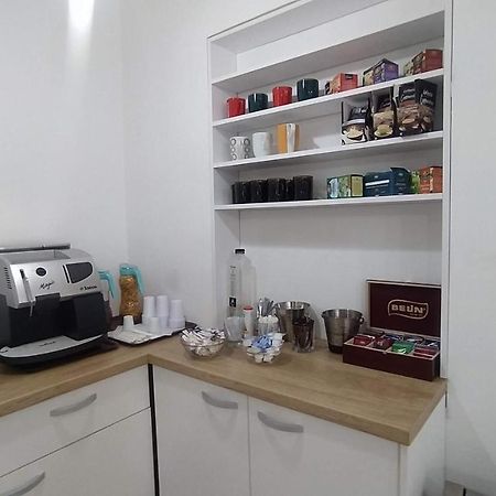 Pensiunea Paris Cluj Napoca Bagian luar foto