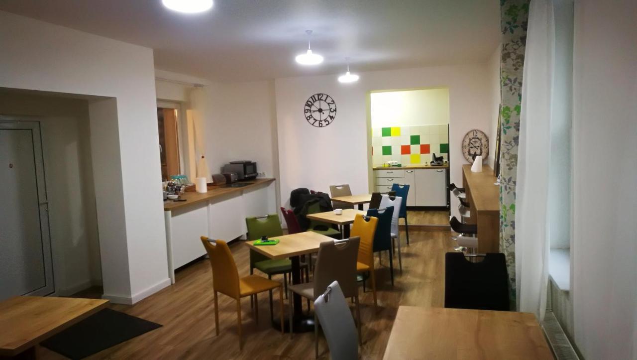 Pensiunea Paris Cluj Napoca Bagian luar foto